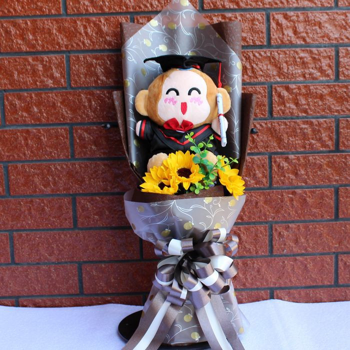 Monkey Graduation Plush Bouquet 55cm 21.65inches